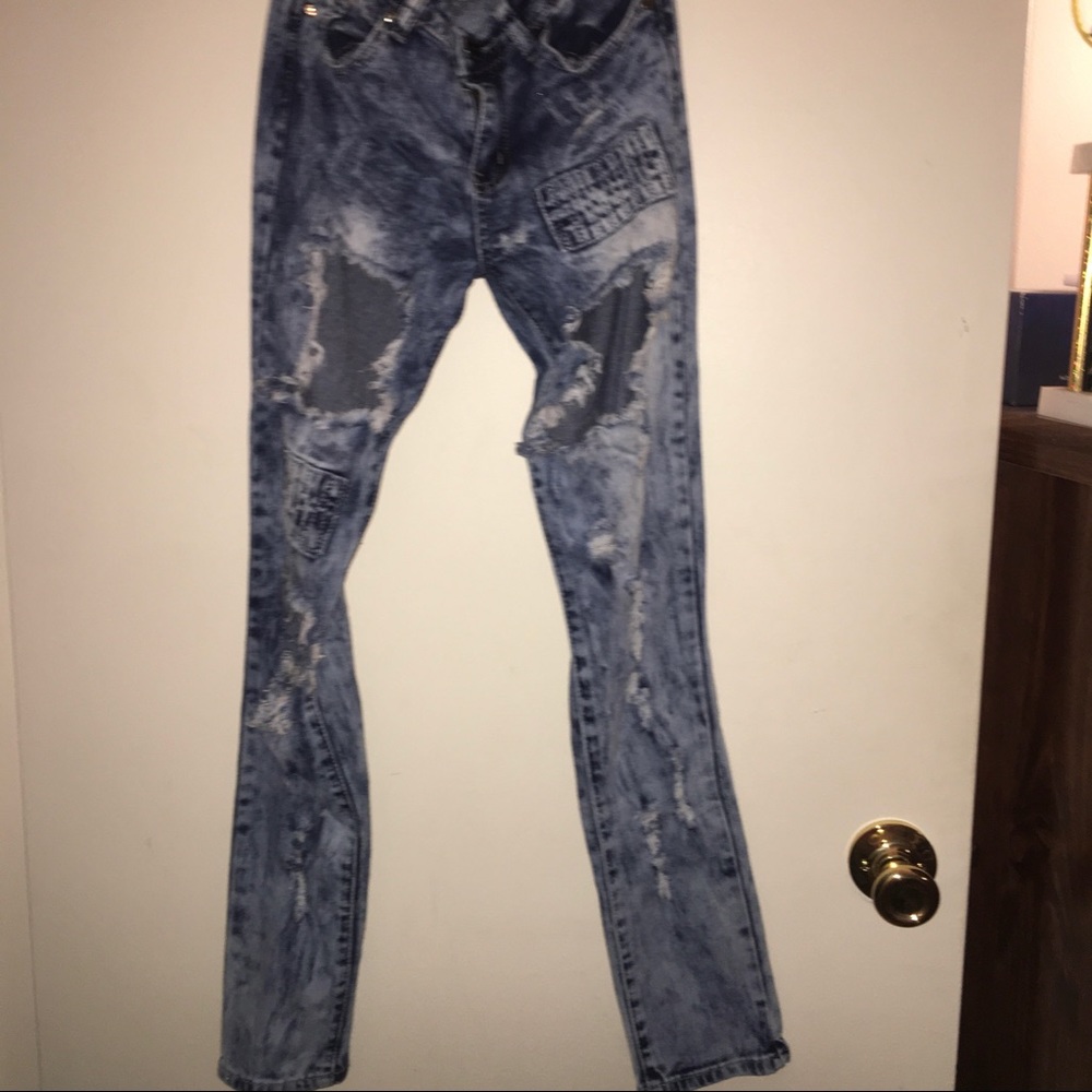 Ripped jeans
